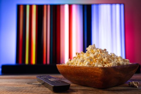 Netflix kârı 3,66 milyar dolara çıktı, reklam hedefi aşağı çekildi
