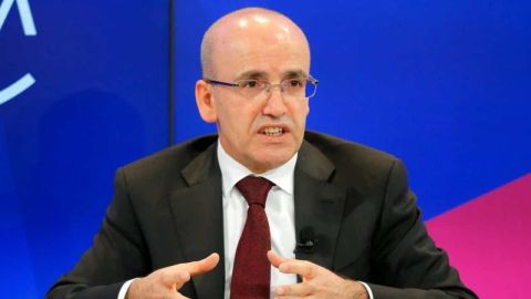 Bakan Şimşek: 2025'te enflasyonun 17 puan daha gerileyerek yüzde 27,1 olması bekleniyor