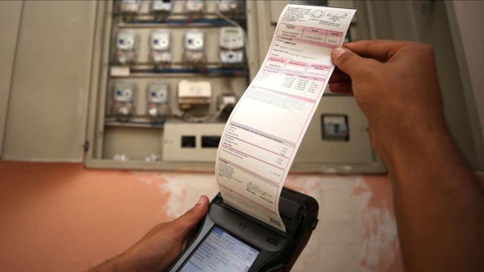 Elektrik faturalarına yeni düzenleme: Düzenli ödeme yapanlar bu bedeli ödemeyecek