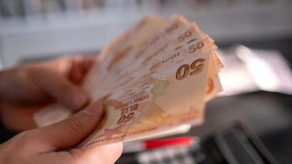 Memur emeklisinin maaş farkları ne zaman yatacak? Memur ve memur emeklisi 14 günlük fark ödeme günleri belli oldu mu?