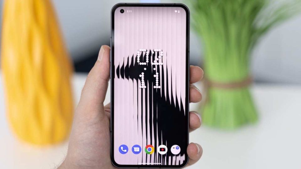 Nothing Phone'a Google dopingi: Çoğu telefonda olmayan özellik entegre edildi