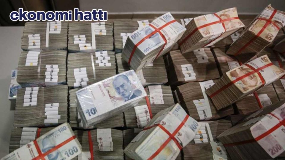 TL mevduat faizi politika faizini de aştı! Yüzde 45 seviyesine ulaştı