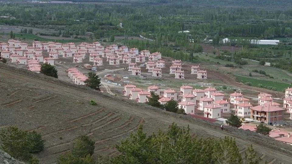 Milli Emlak başvuruları açtı! Konut sahibi olmak isteyenlere 52.000 TL'lik müjde