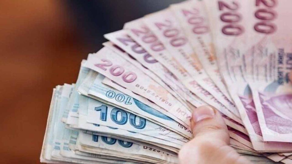 Bu bankalar 21 bin TL'ye kadar promosyon ödemesi yapıyor! Emekliler harekete geçti