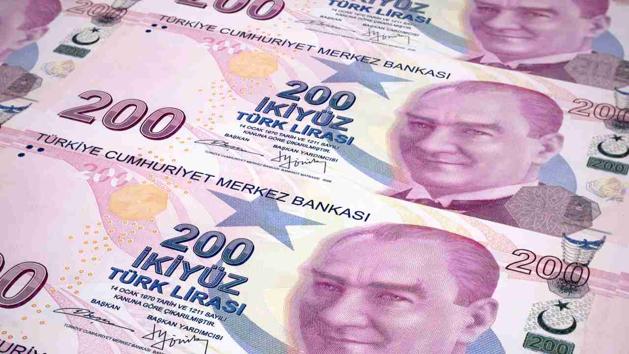 Bugün hisse alan yatırımcılar yarın temettü ödemesinden faydalanabilecek.