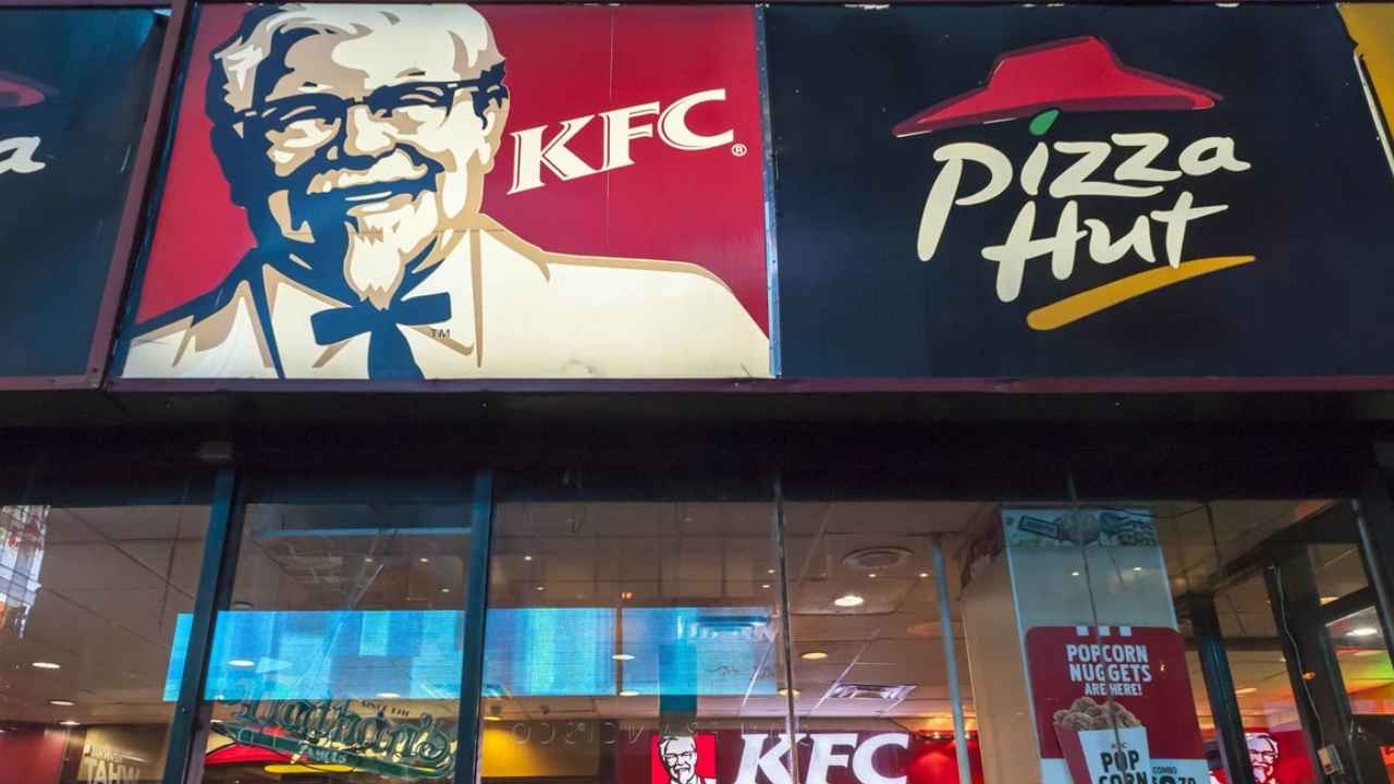 KFC ve Pizza Hut'a yolun sonu göründü... 537 şubeli fast food markaları Türkiye'den çekiliyor