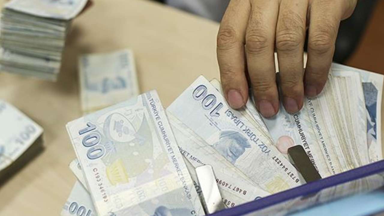 Bakan Işıkhan emekli ikramiyesine ilişkin düzenleme yapılacağını belirtti.