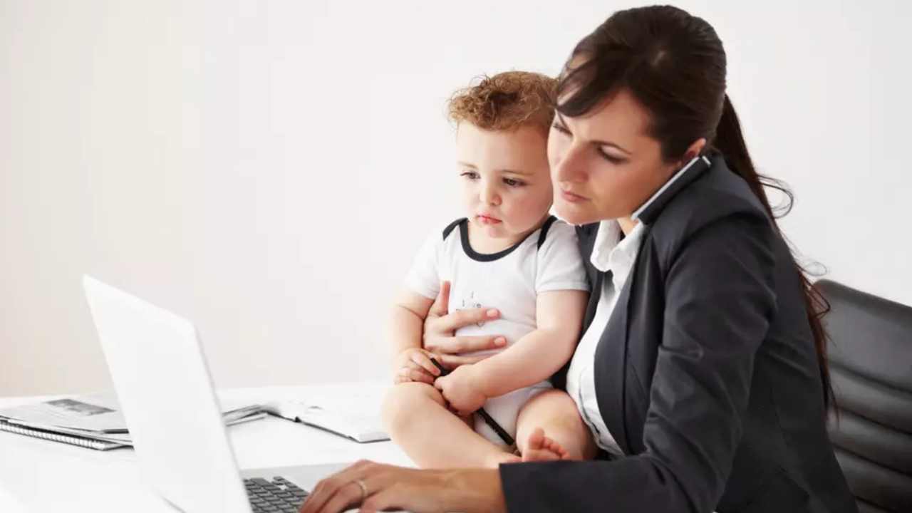 Annelere erken emeklilik yolu açıldı! Borçlanma ve doğum ayrıntısı