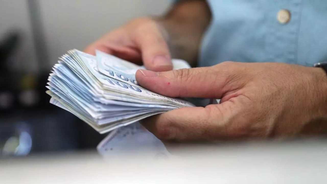 Emeklinin bayram ikramiyesinde son durum ne? Melis Elmen'den kulis bilgisi